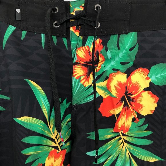 QUIKSILVER Eddie Aikau Board Shorts - Picture 14 of 15